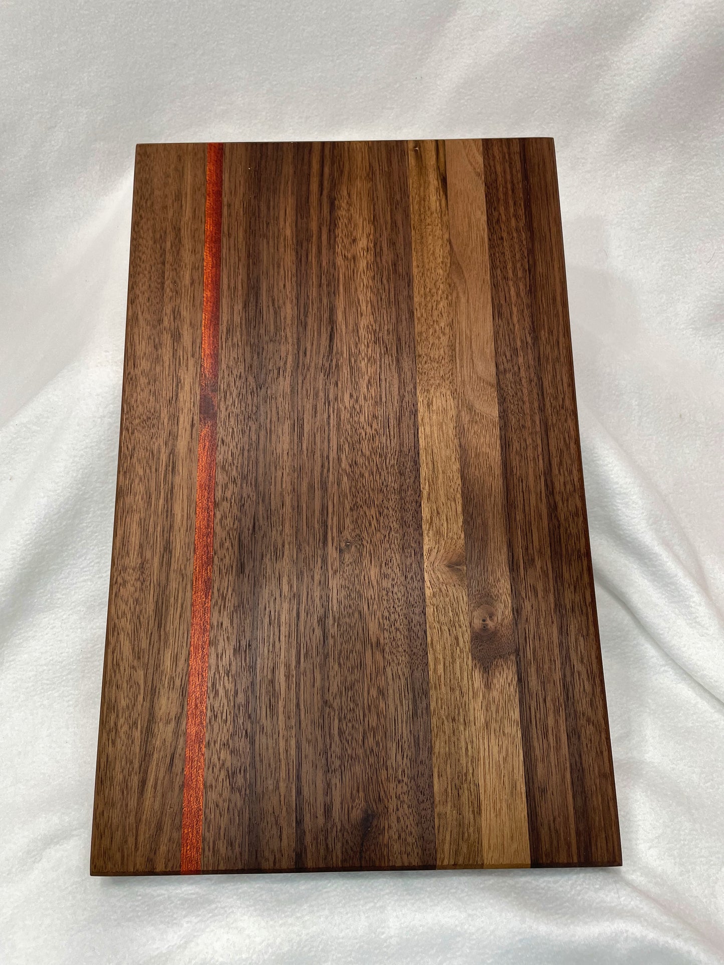 Walnut and Bloodwood Cutting Board - Edge Grain